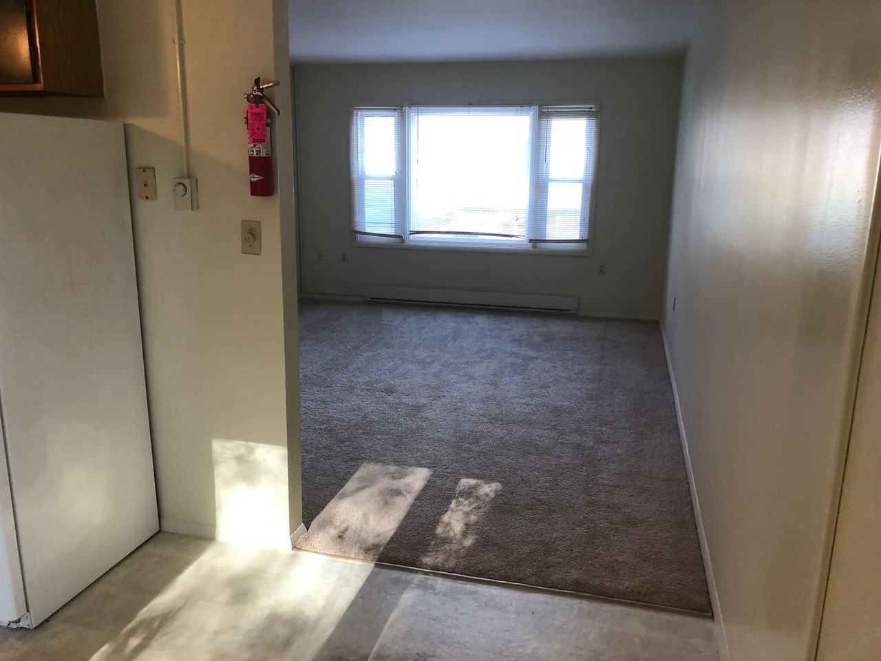 Fernwood Ct - Photo 5 of 14
