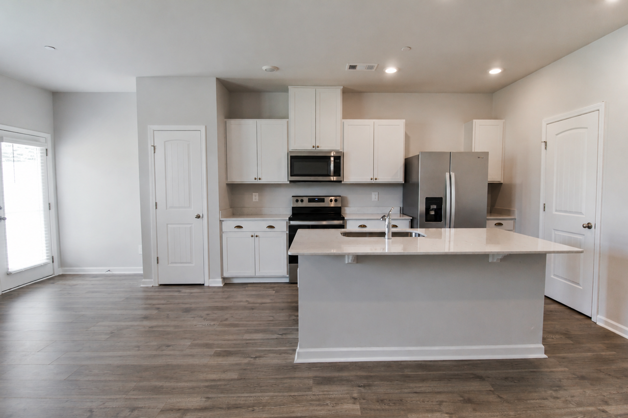 212 Dale Mires Ln - Photo 4 of 22