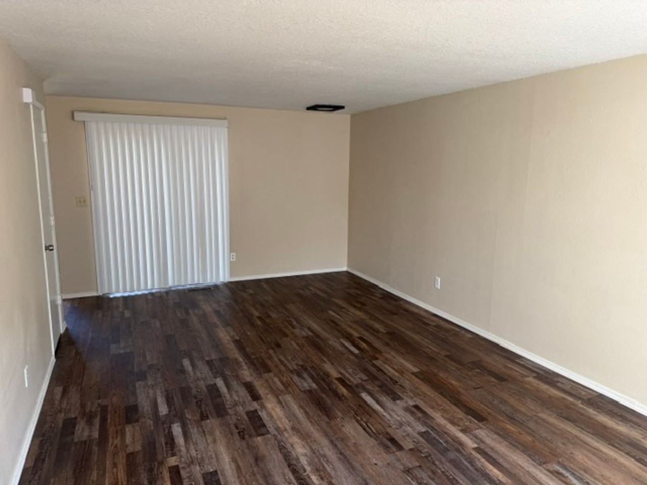 505 E Michelle Ct - Photo 2 of 14