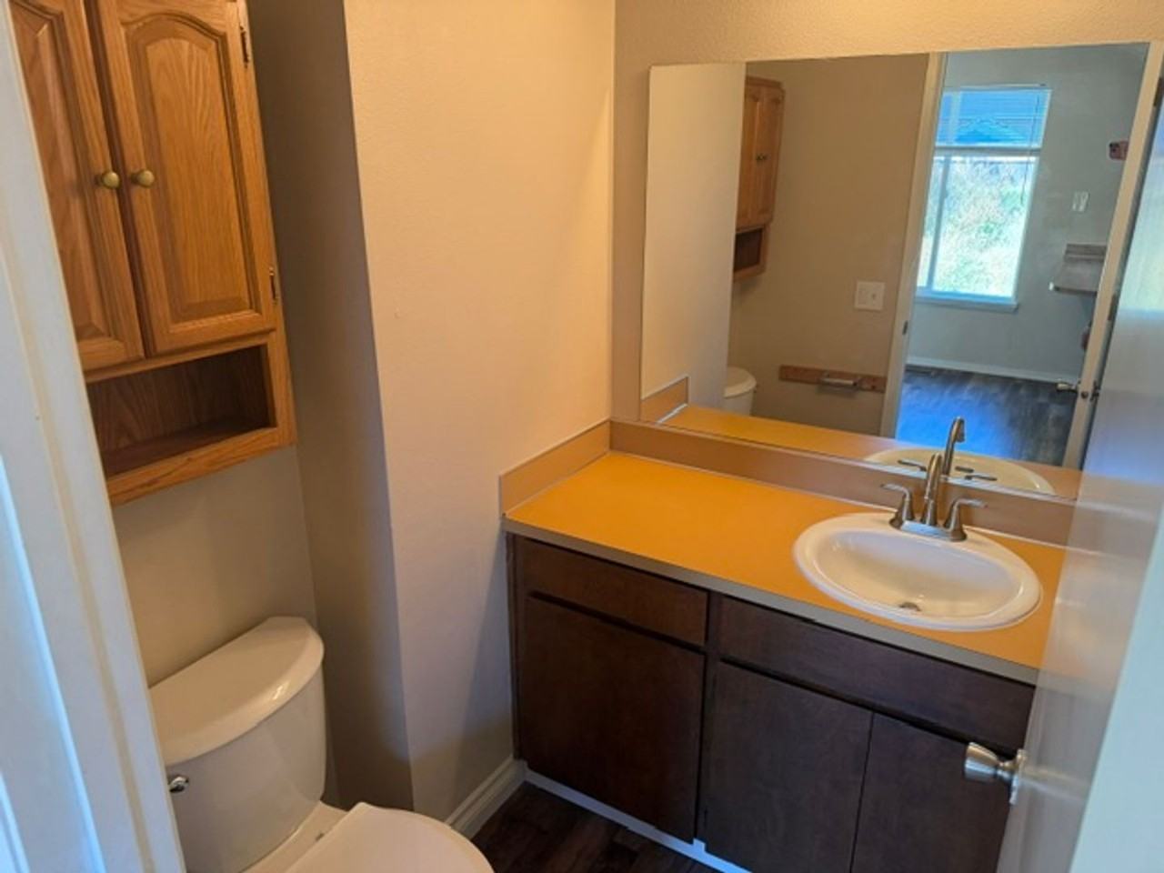 505 E Michelle Ct - Photo 7 of 14