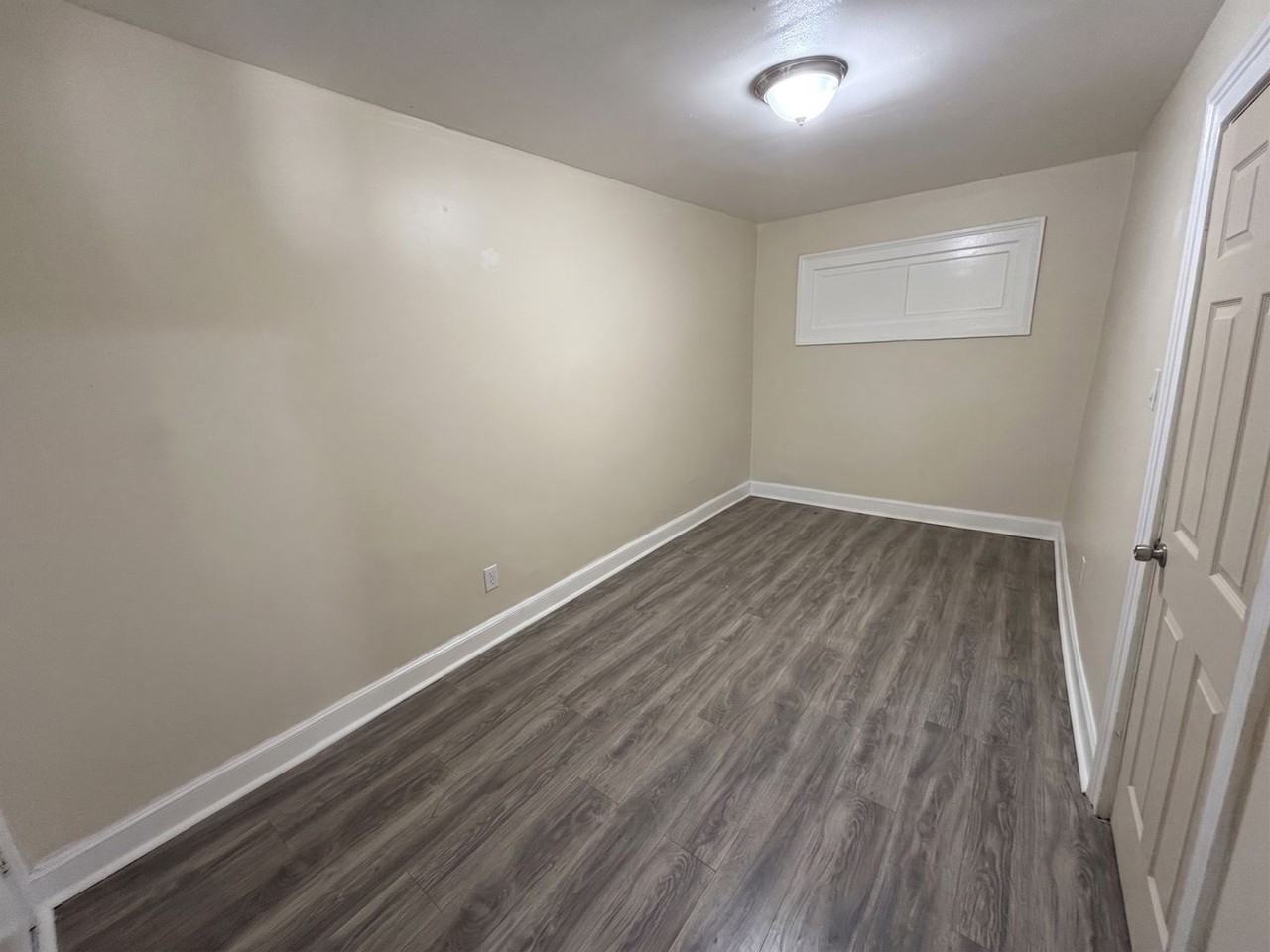 286 Hunterdon St - Photo 4 of 8
