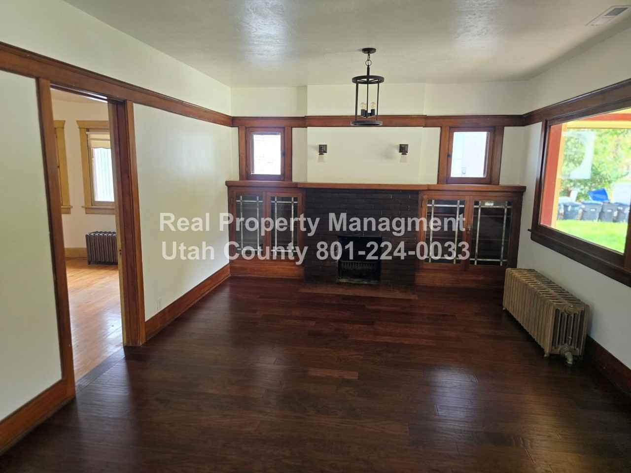 159 N 400 E - Photo 3 of 21