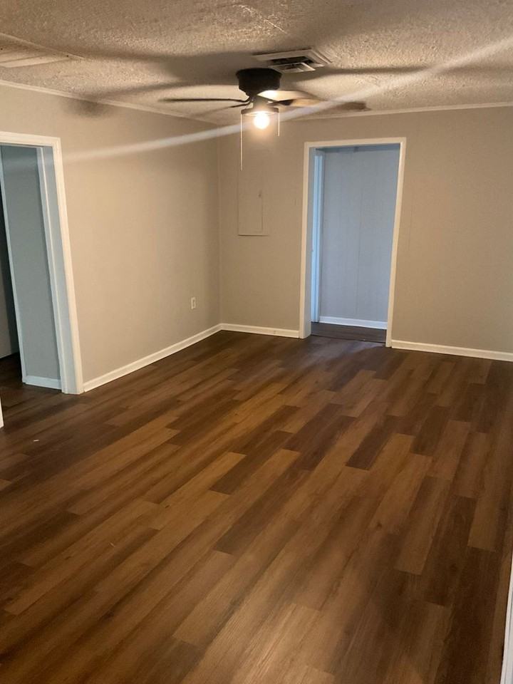 1928 Kratha Dr - Photo 3 of 18