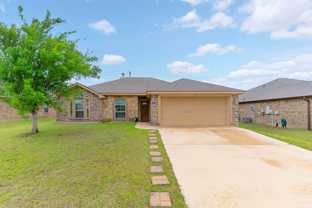 6005 New Castle Dr - Photo 1 of 1