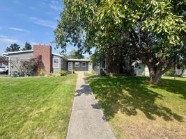 featured image of 1215 Avenue E