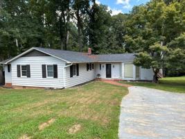 featured image of 801 Phillips St