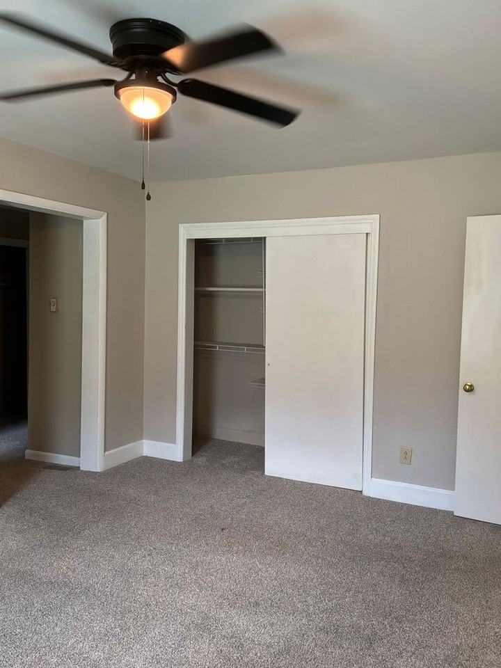 801 Phillips St - Photo 4 of 21