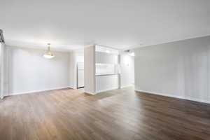 featured image of 211 Elm St
