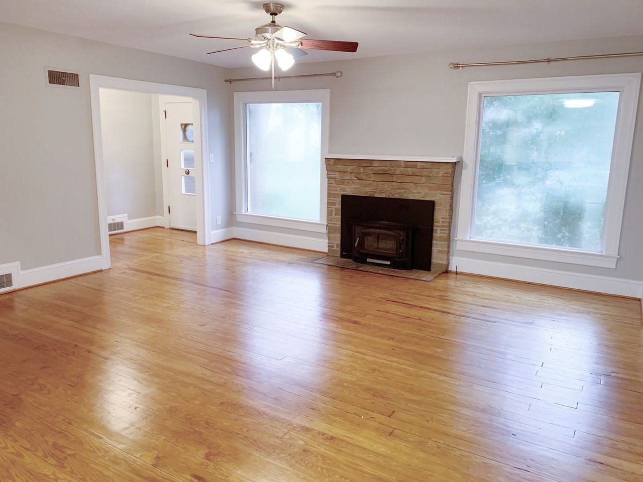 110 N Harding St - Photo 5 of 43