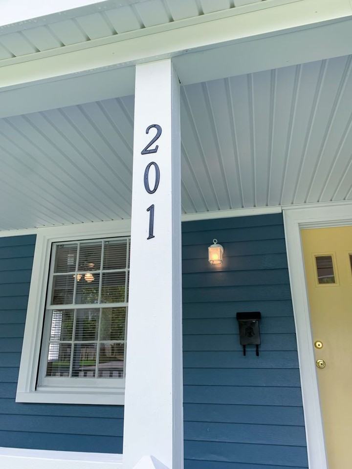 201 N Library St - Photo 7 of 50
