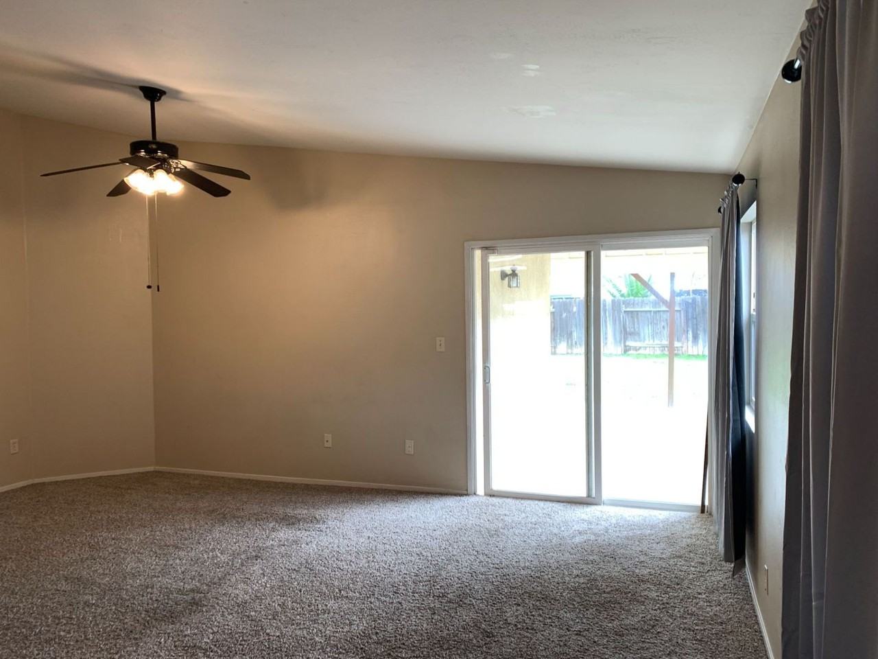 6204 Straub Ln - Photo 5 of 24