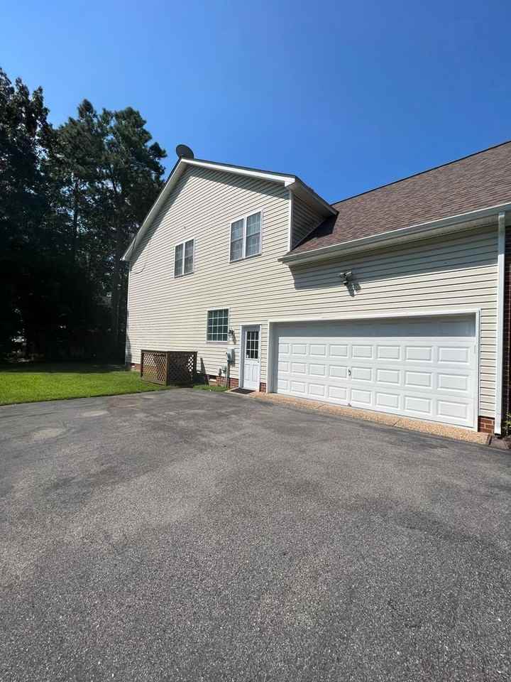 11837 Club Ridge Dr - Photo 2 of 34