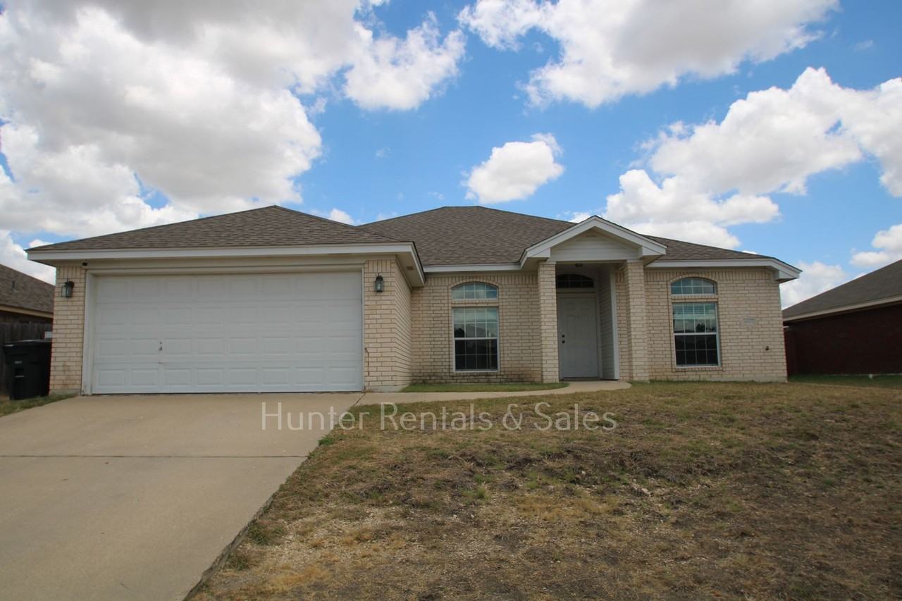 4607 Neta Dr