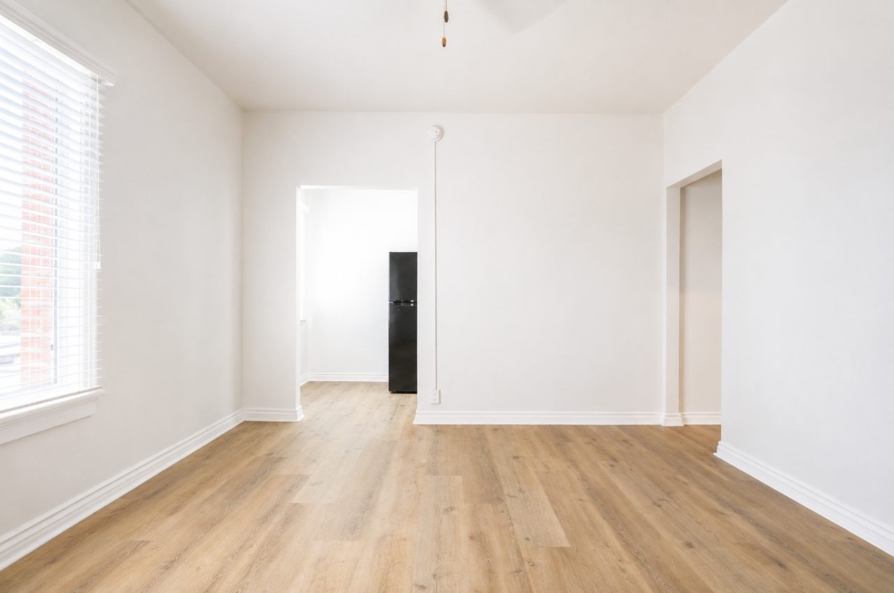 Harvard Apartments | Bright Renovated Apartments in Koreatown - Photo 4 of 29