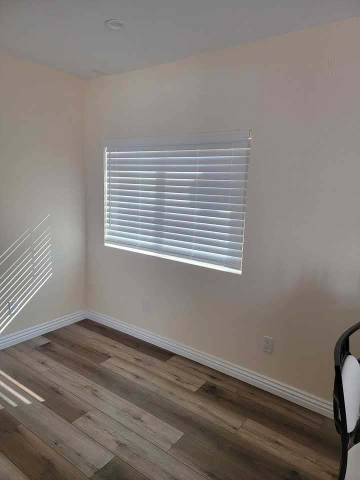 710 N Lamarr St - Photo 4 of 11