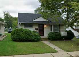 featured image of 5920 N 66th St