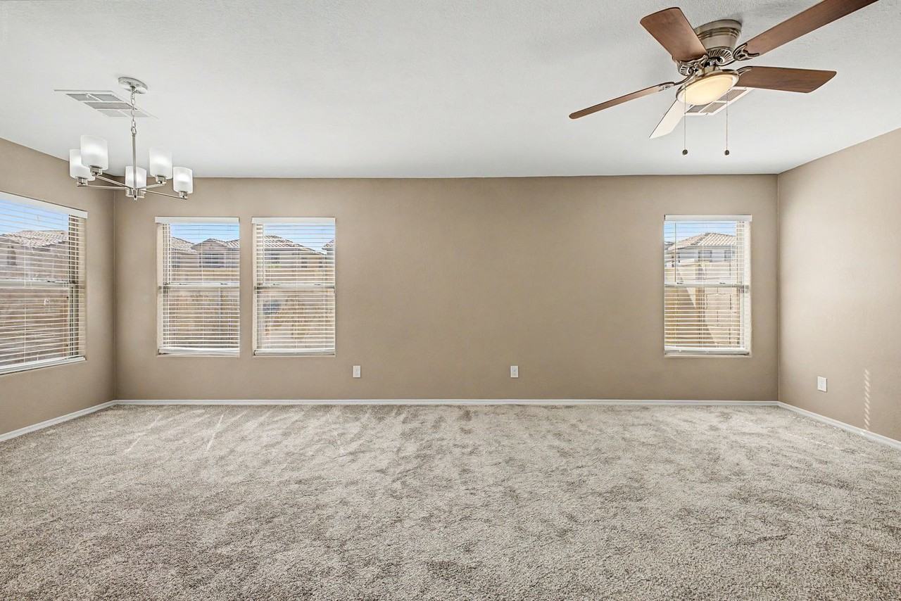 6451 W Branham Ln - Photo 5 of 14