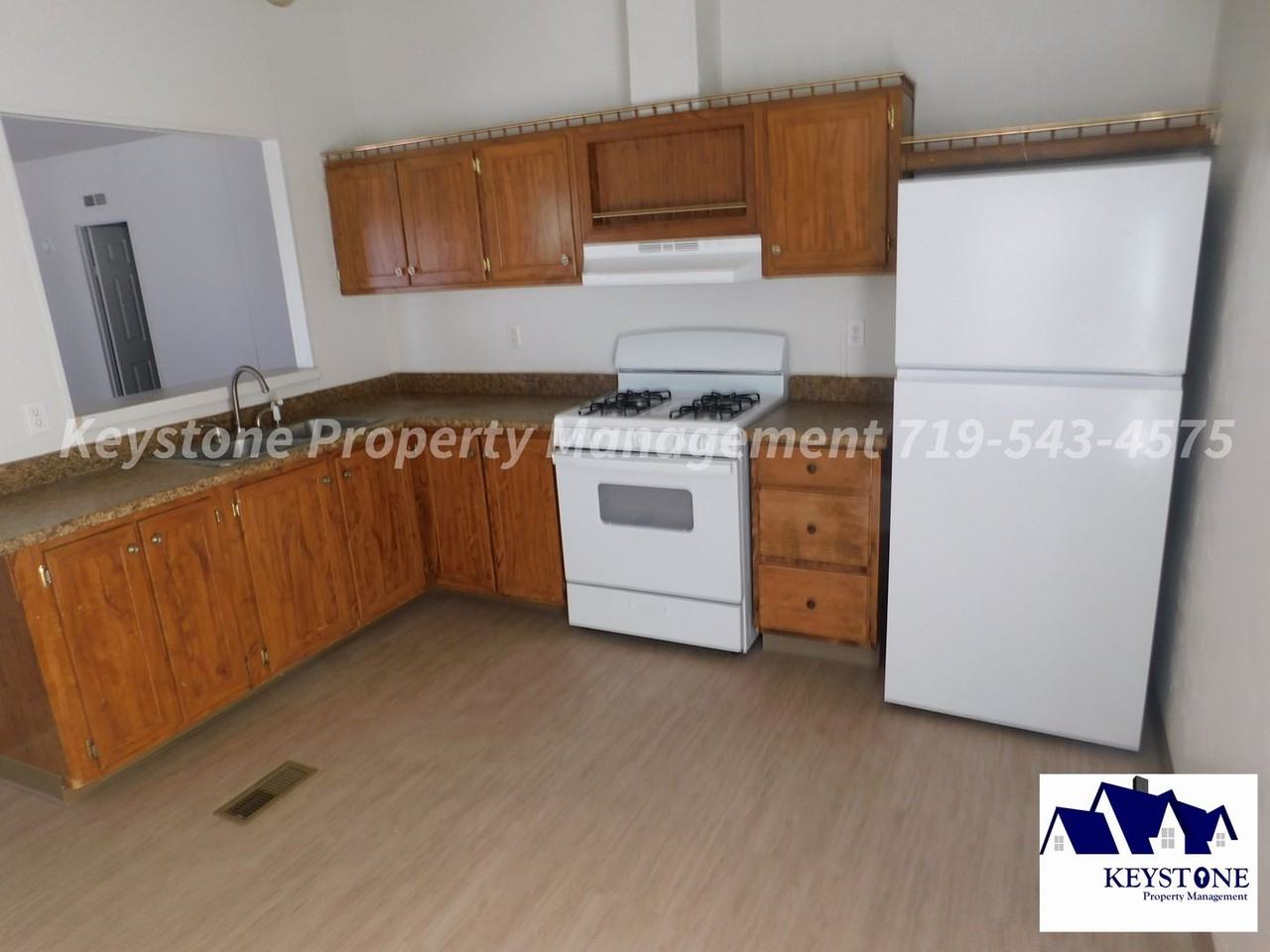 2624 Lowell Ave - Photo 3 of 14