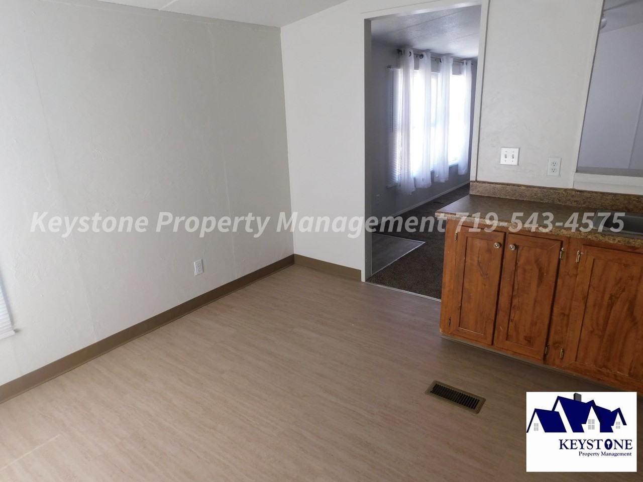 2624 Lowell Ave - Photo 5 of 14