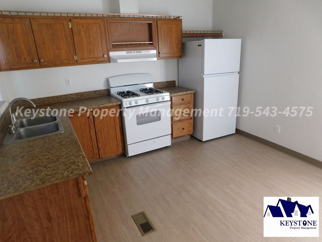 2624 Lowell Ave - Photo 6 of 14