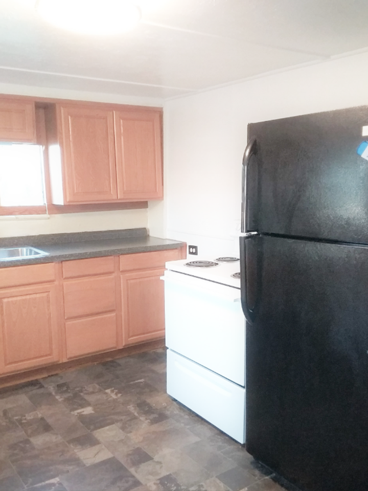 2436 Chatham Hill Dr - Photo 3 of 10