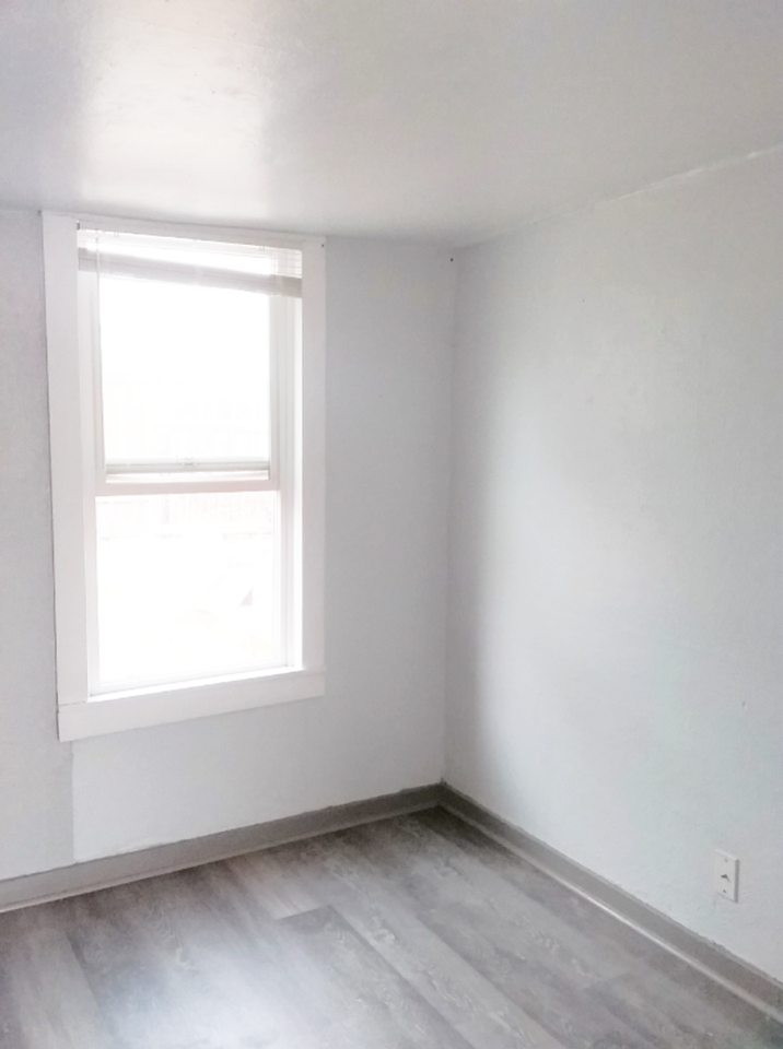 2436 Chatham Hill Dr - Photo 5 of 10