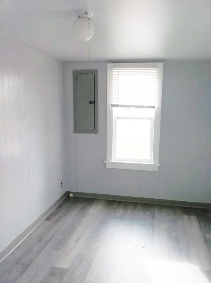 2436 Chatham Hill Dr - Photo 6 of 10
