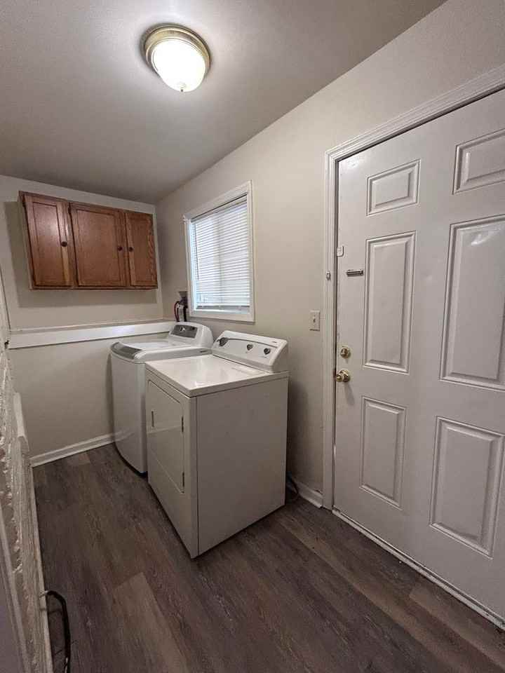 9 E Lee St - Photo 5 of 11