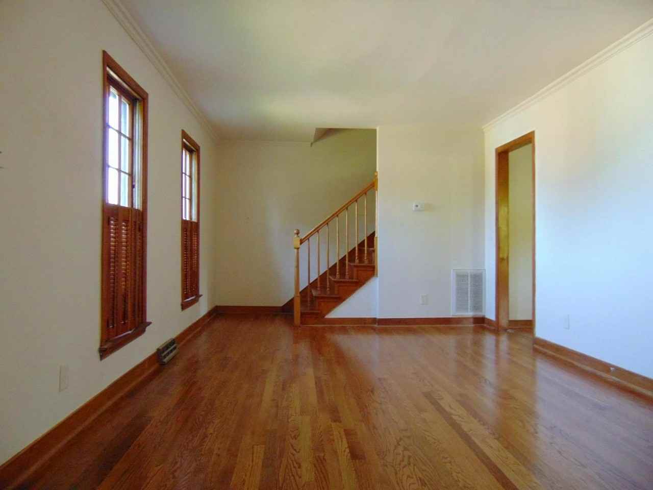 4903 Goddin Cir - Photo 3 of 8