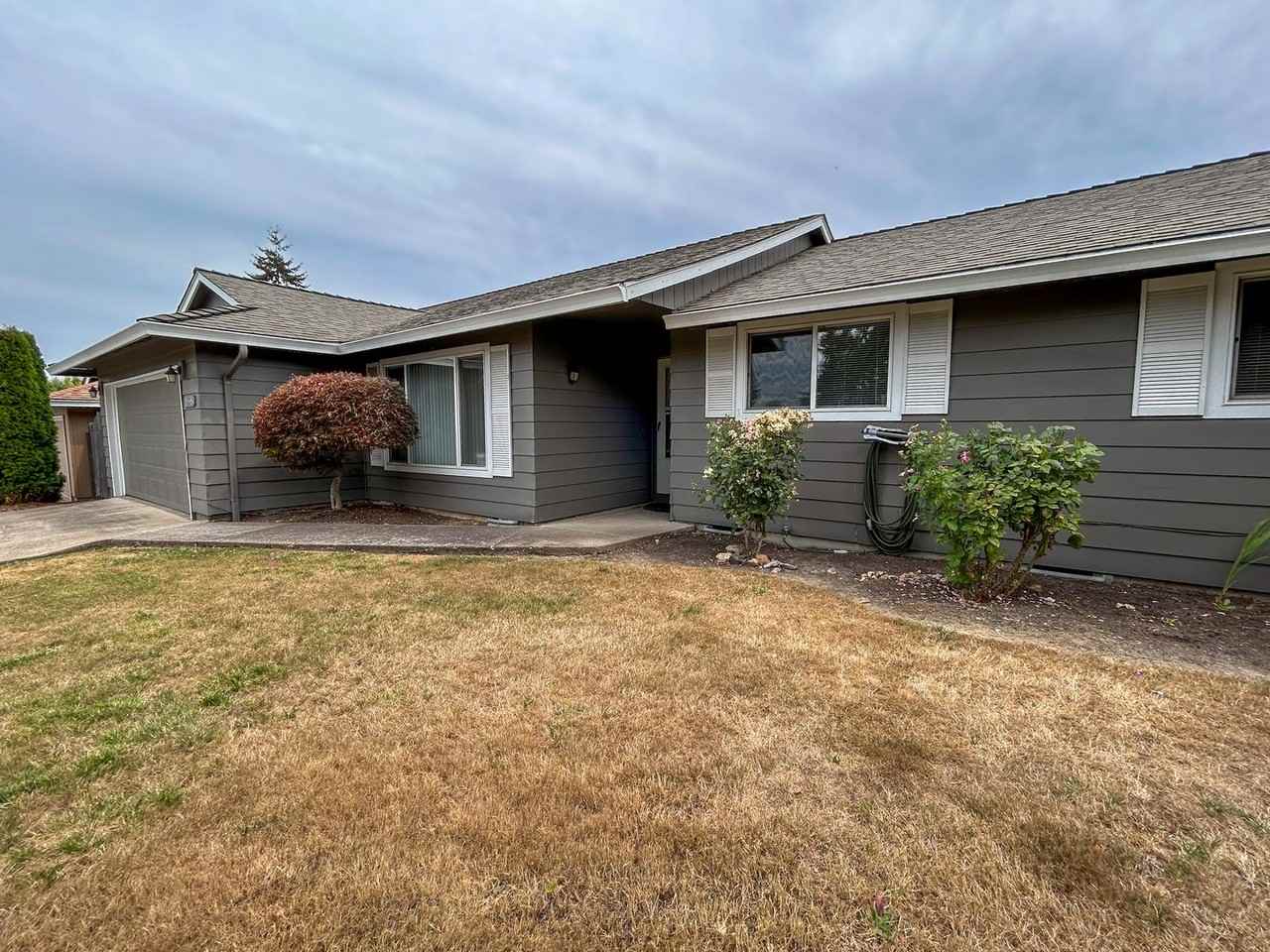 4998 Arrowood Ct Se - Photo 3 of 37