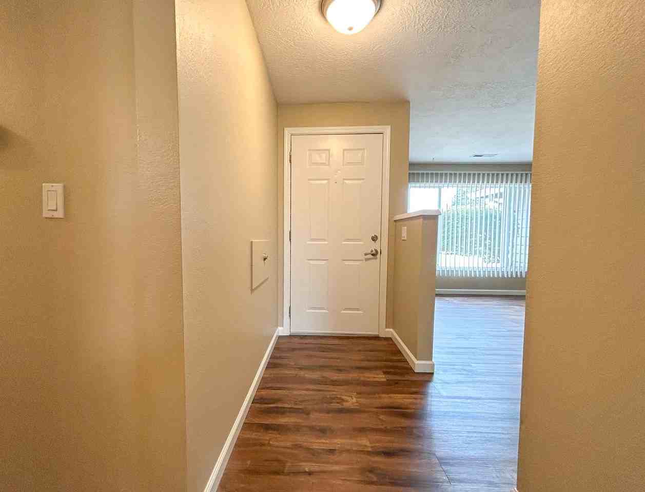 4998 Arrowood Ct Se - Photo 5 of 37