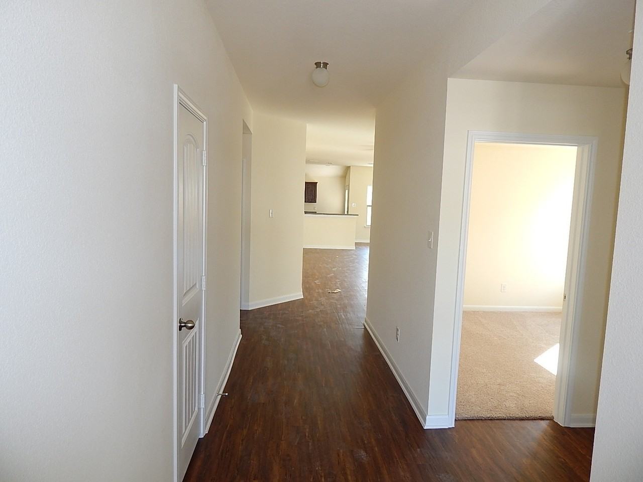 2848 Saint Bernard Dr - Photo 4 of 22