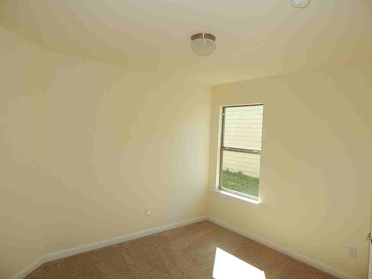 2848 Saint Bernard Dr - Photo 5 of 22