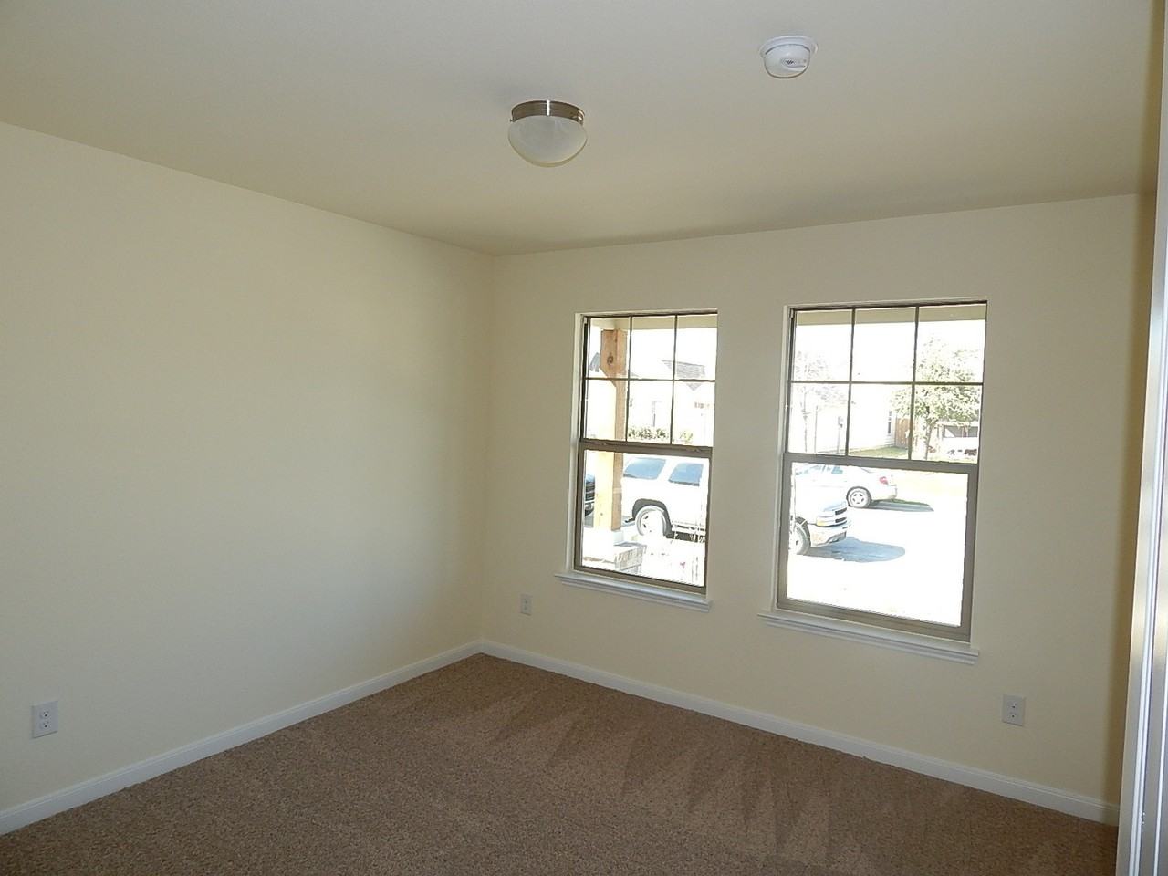 2848 Saint Bernard Dr - Photo 6 of 22
