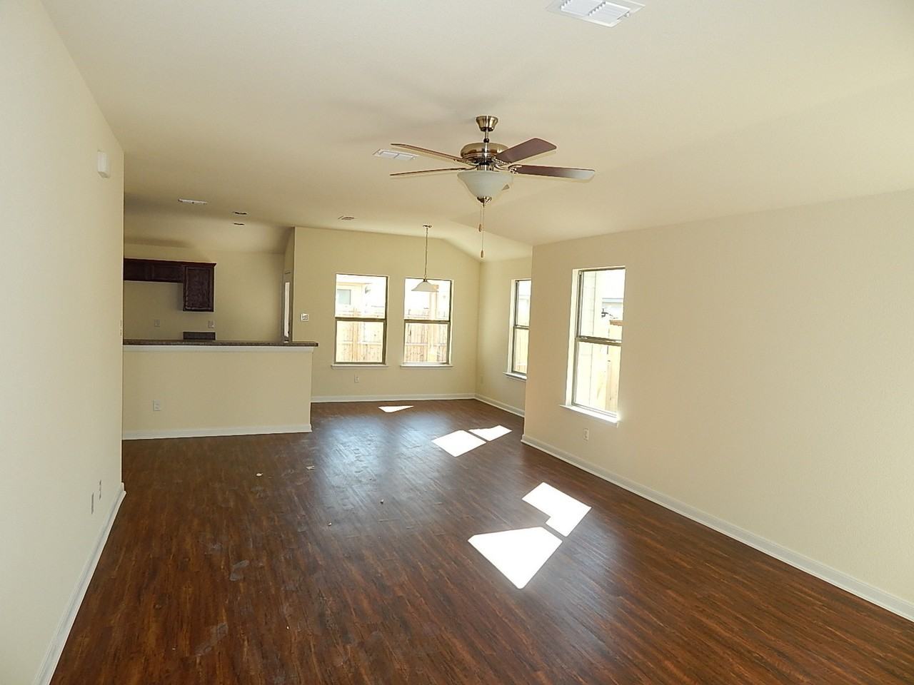 2848 Saint Bernard Dr - Photo 7 of 22