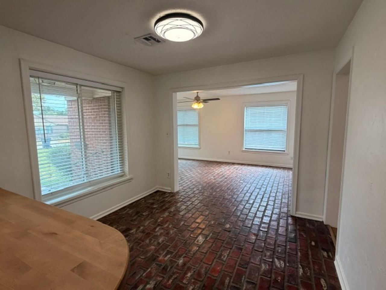 3200 Nw 42nd St - Photo 7 of 19