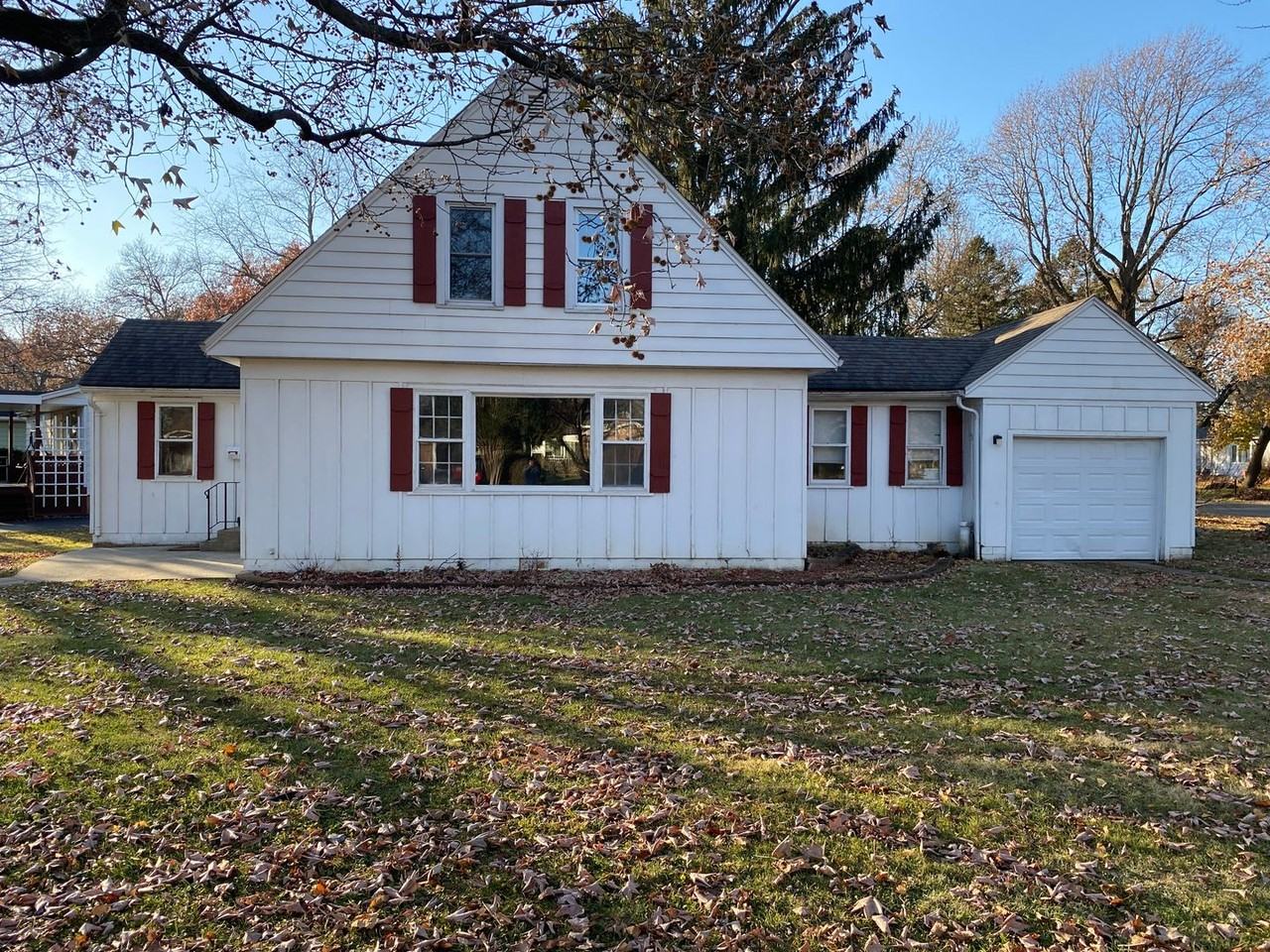700 Dover Pl - Photo 2 of 23