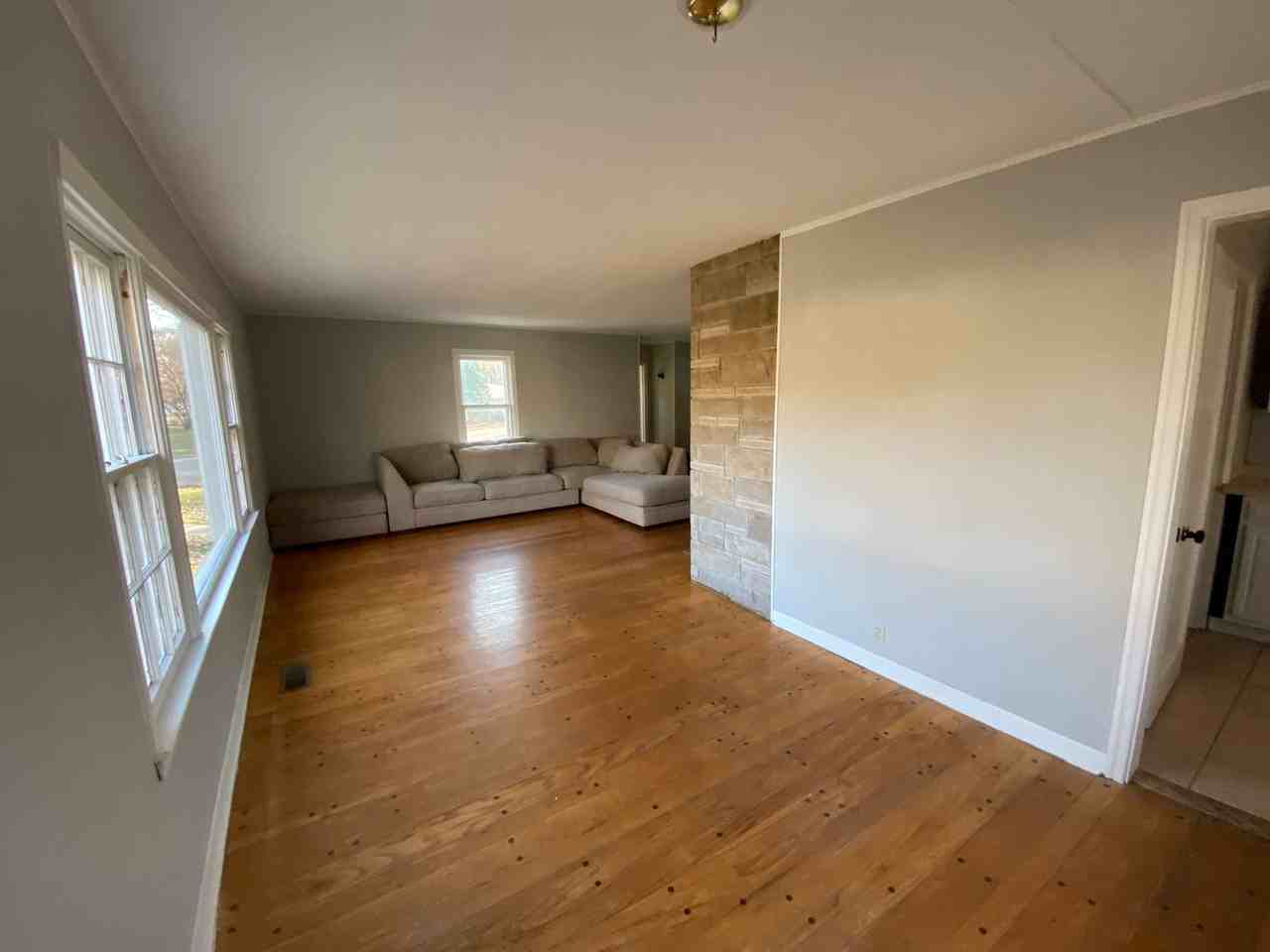 700 Dover Pl - Photo 4 of 23