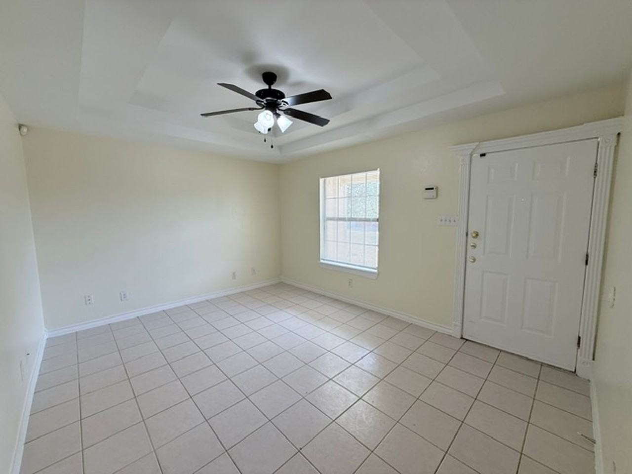 4515 Elizabeth - Photo 3 of 21