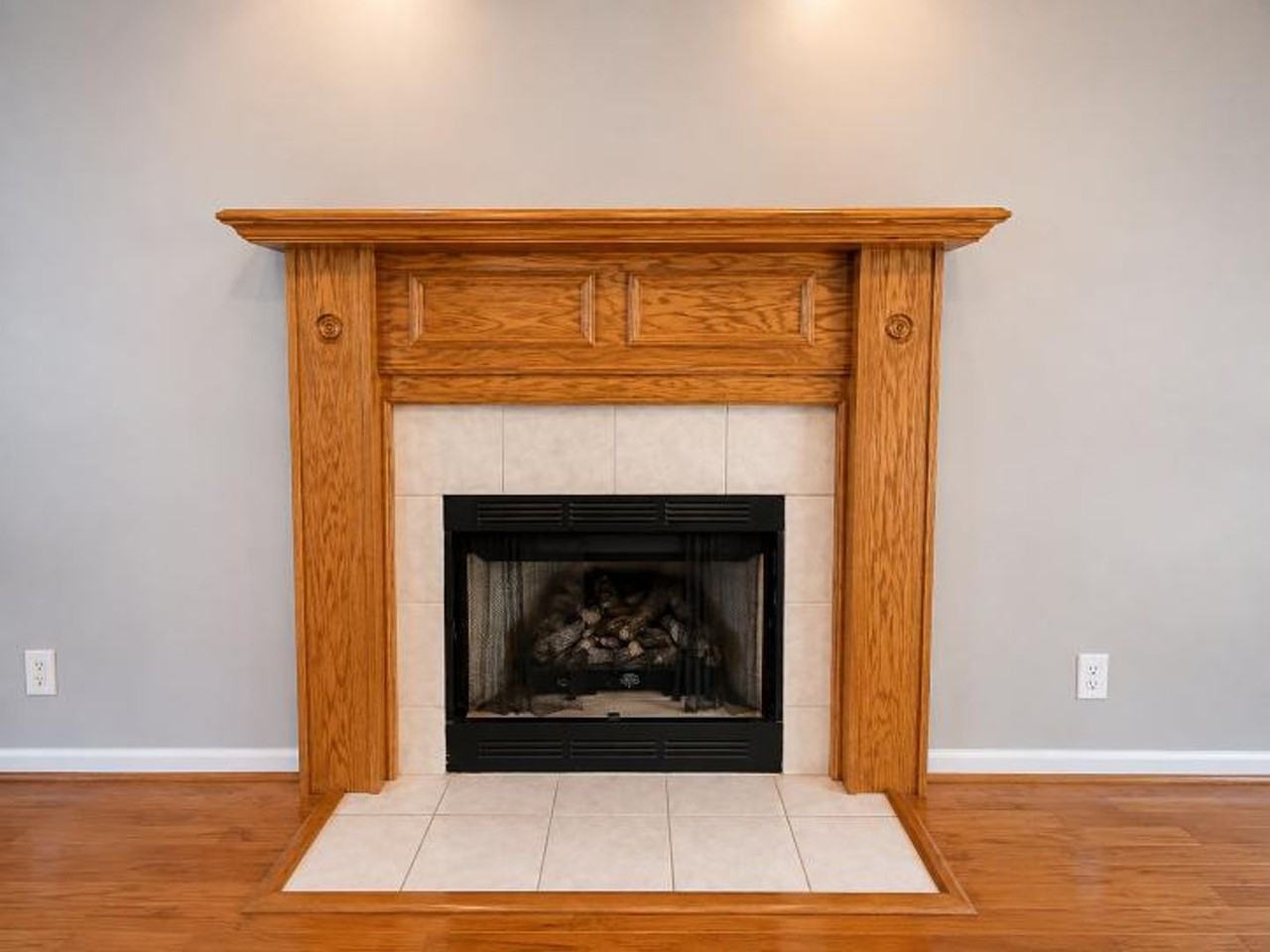 1034 Persimmon Ct - Photo 5 of 26