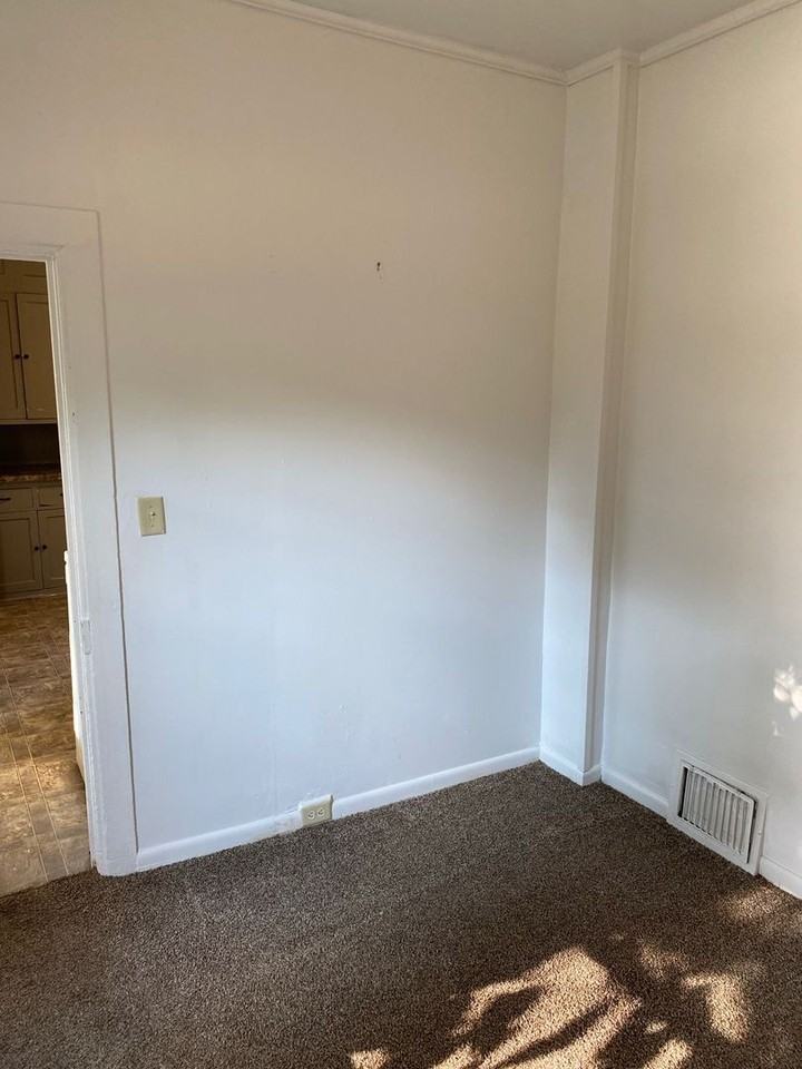 719 S 3rd Ave - Photo 6 of 21