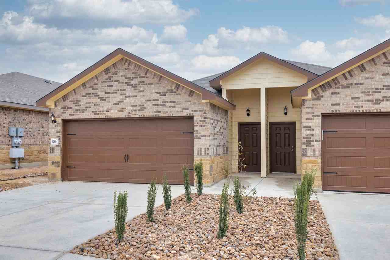 9211 Canyon Bnd - Photo 2 of 16