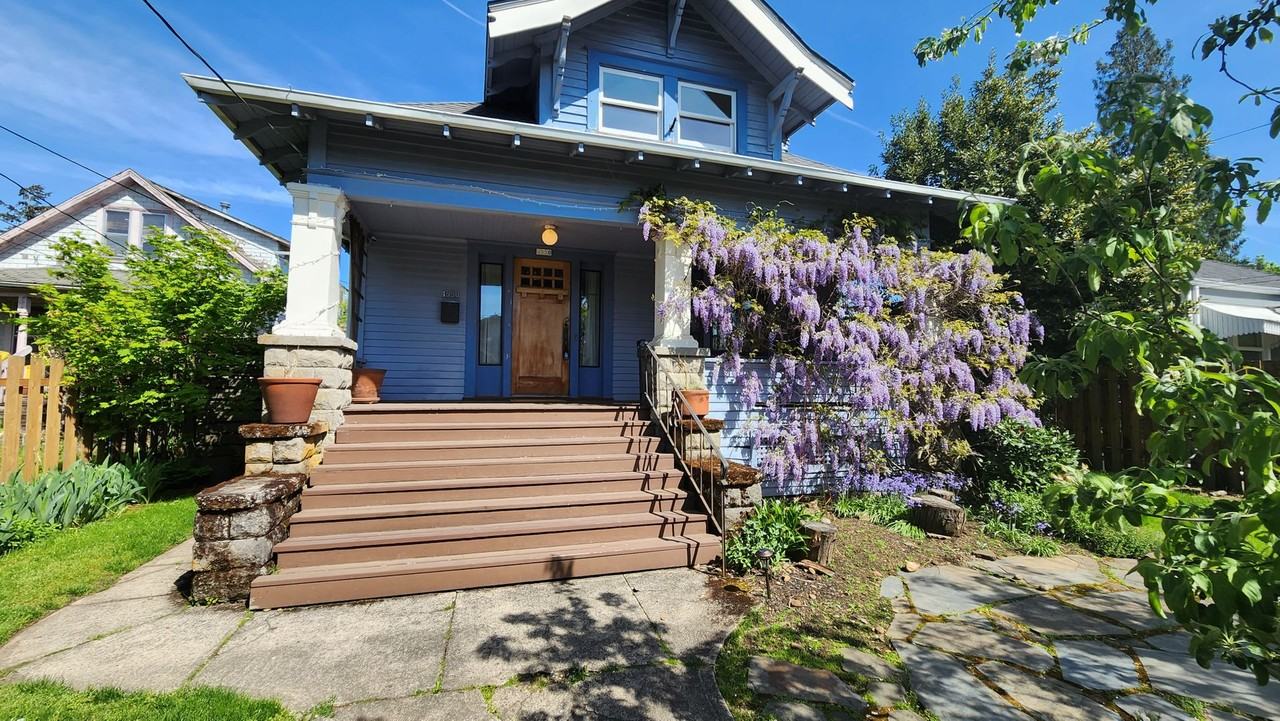 4530 Ne 23rd Ave - Photo 3 of 28