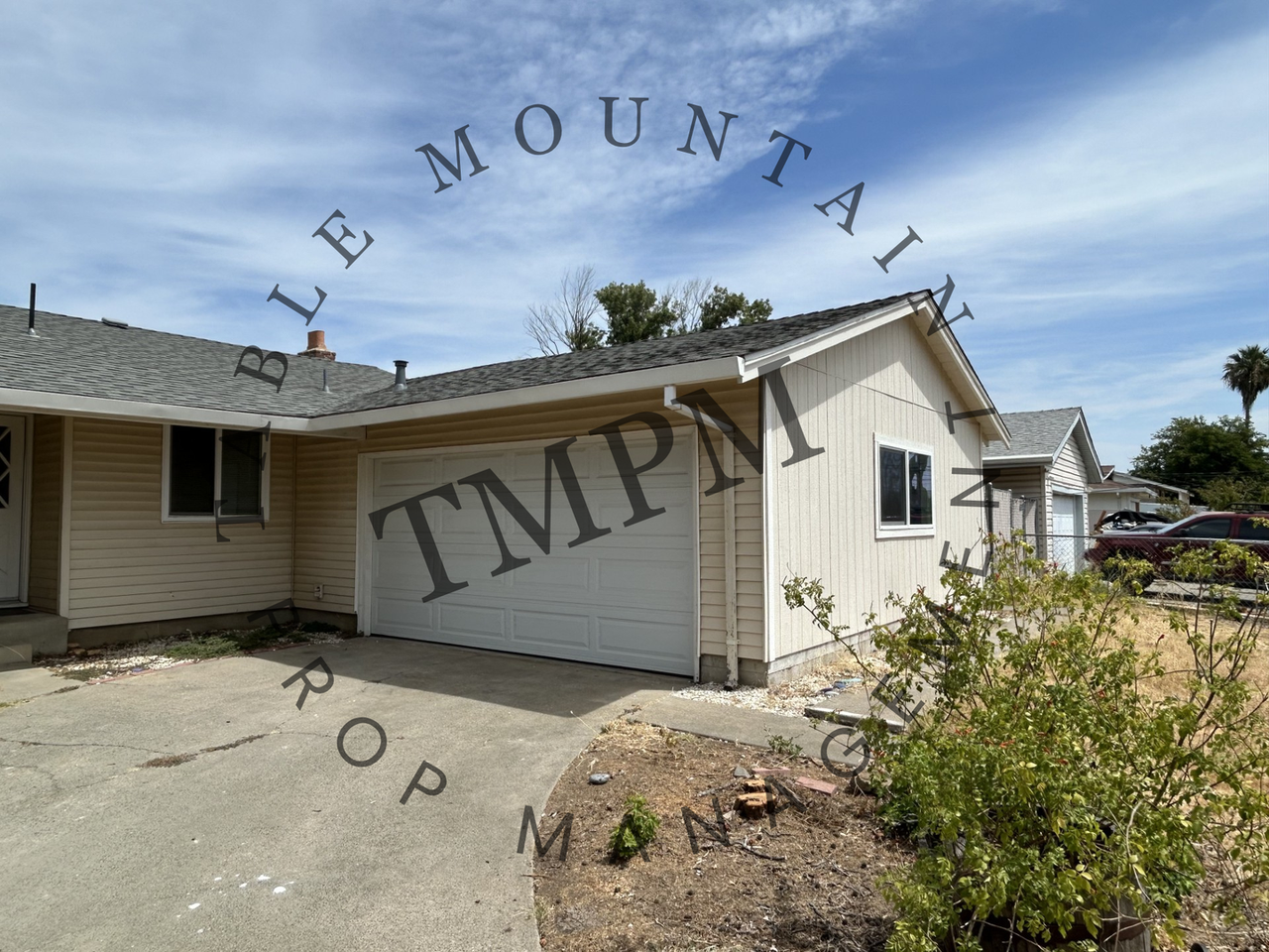 2262 Las Plumas Ave - Photo 5 of 8