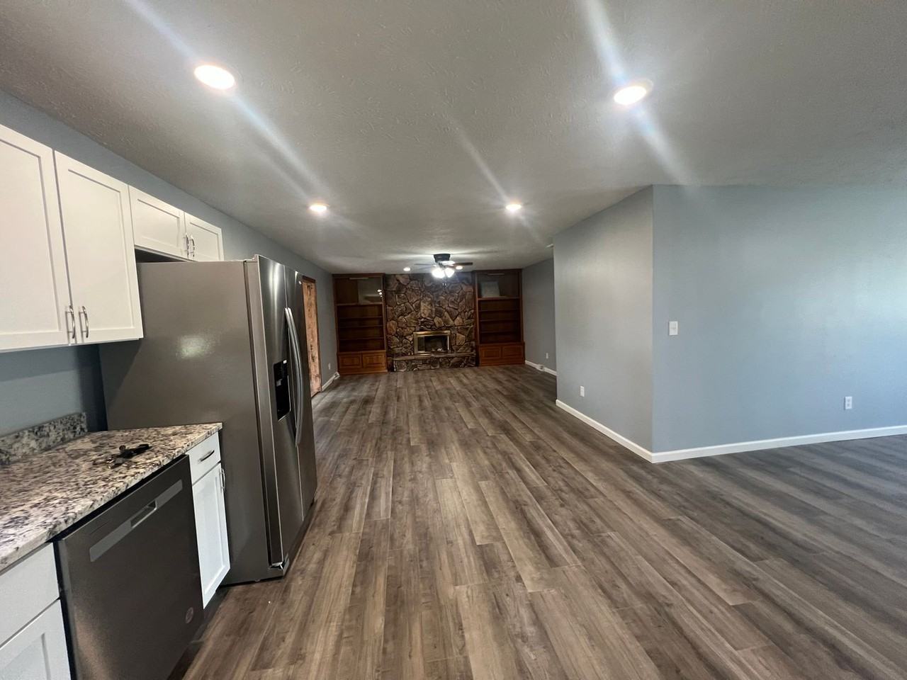 83 Roundtable Rd - Photo 6 of 14