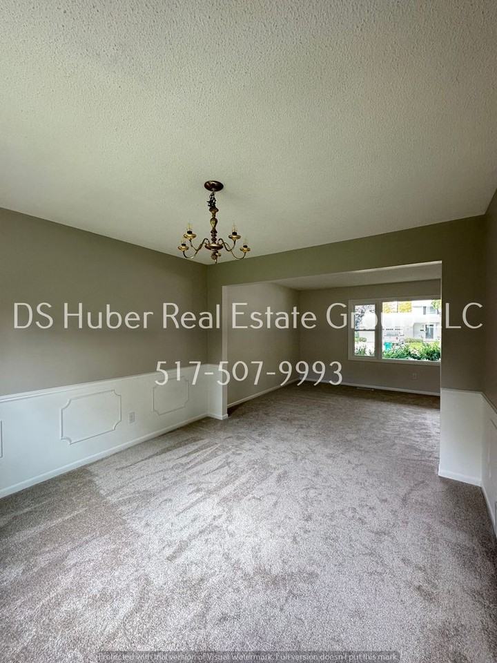3501 Sandhurst Dr - Photo 5 of 27