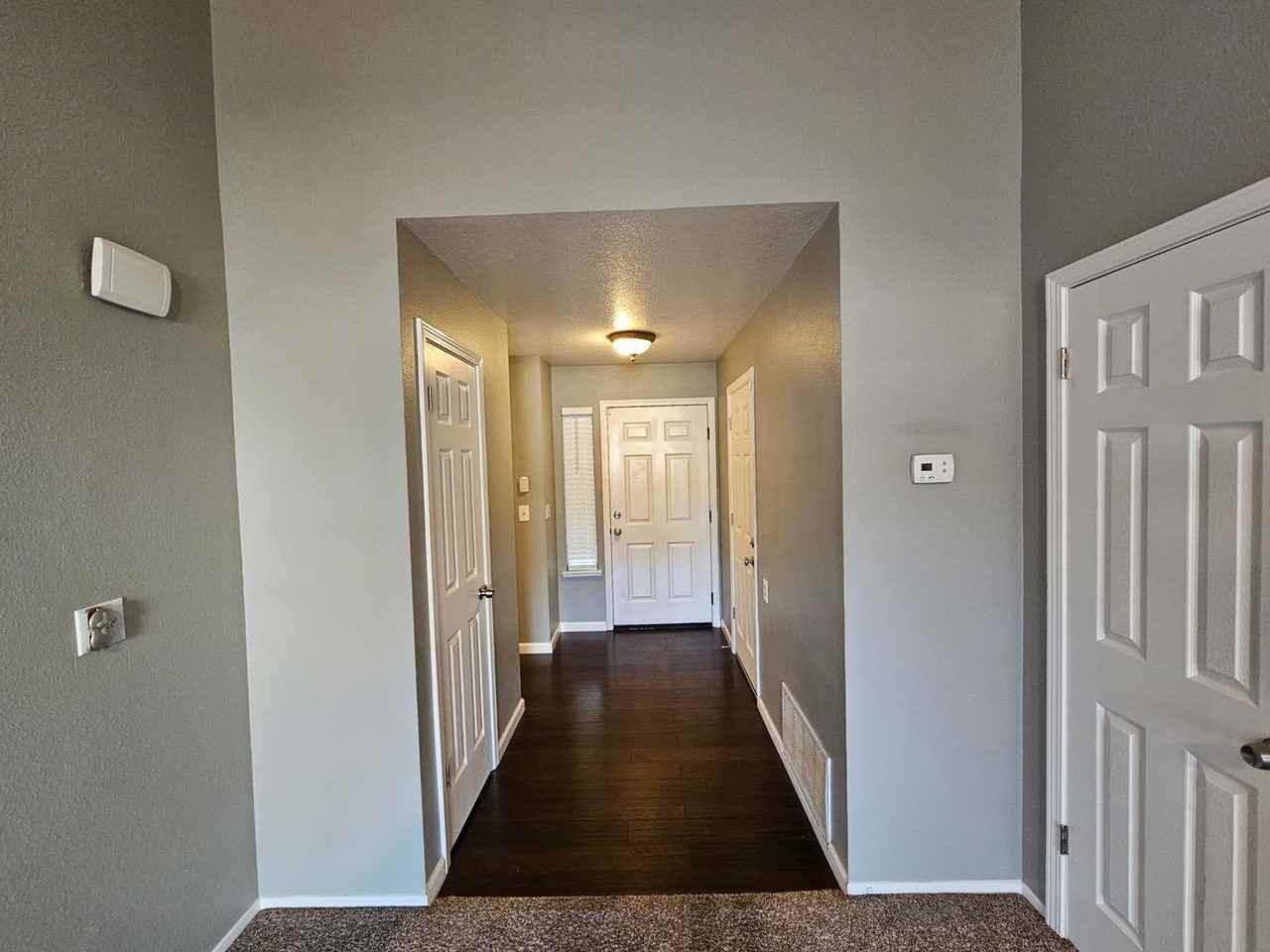 221 Rector Ln - Photo 4 of 30