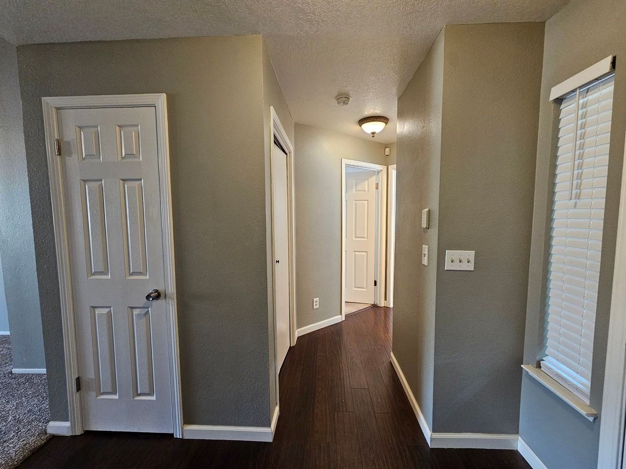 221 Rector Ln - Photo 5 of 30