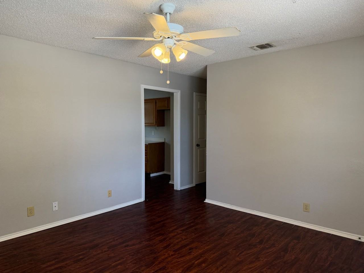 5203 Village Row - Photo 4 of 19