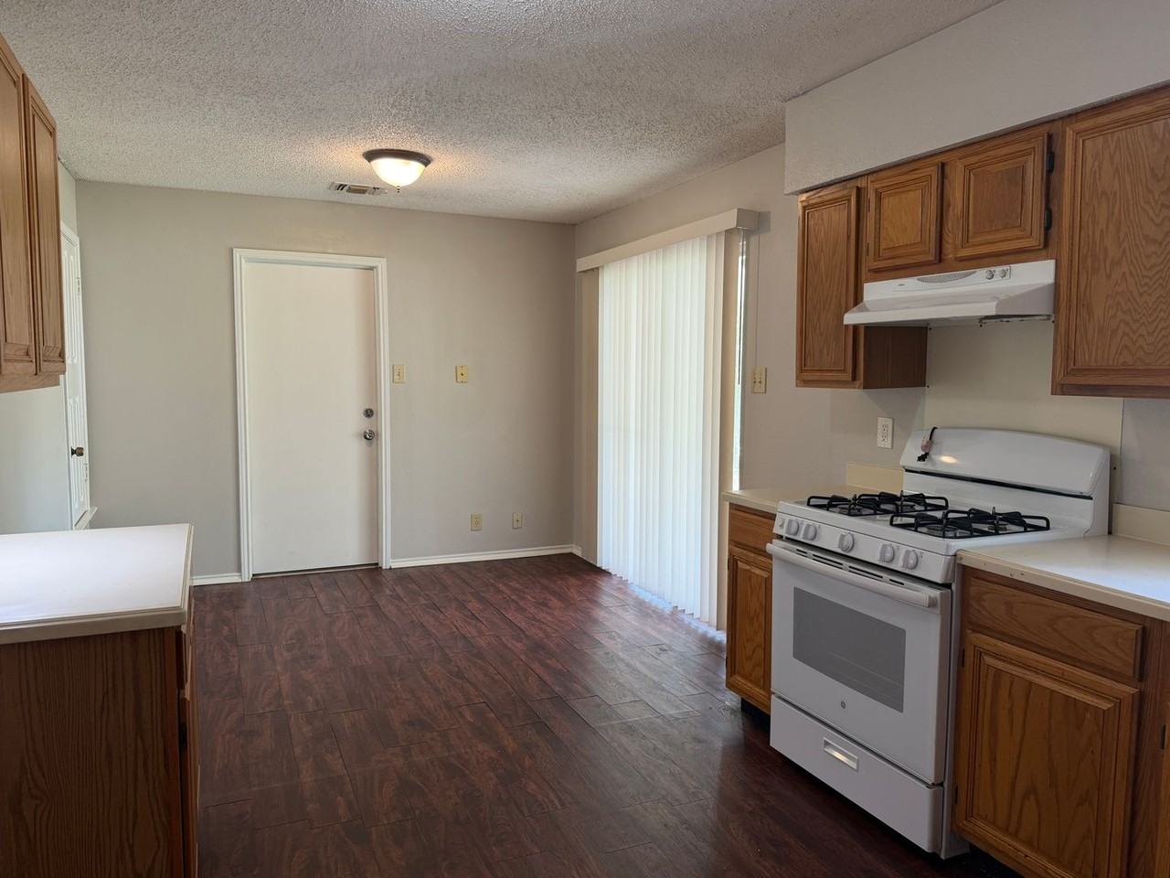 5203 Village Row - Photo 6 of 19